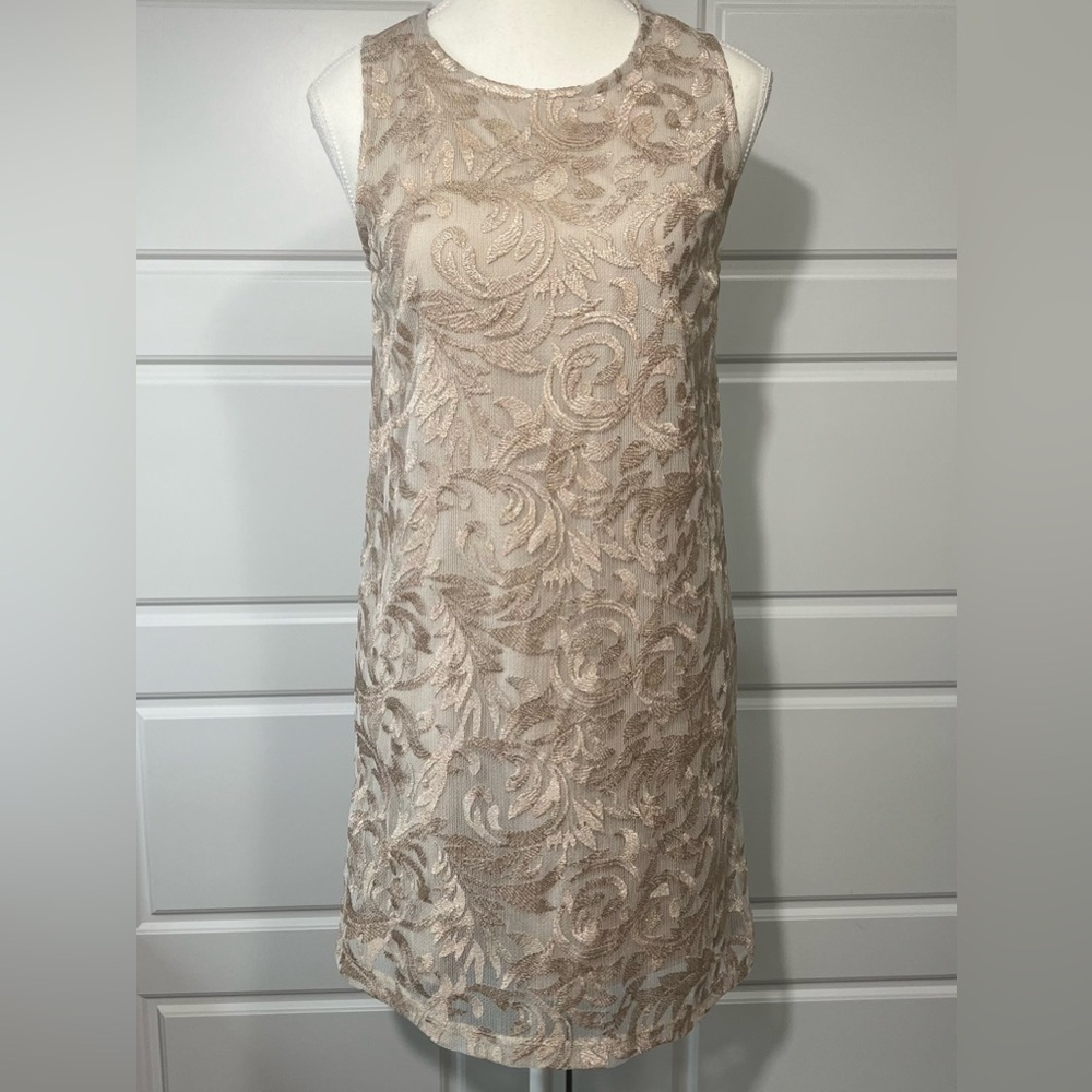 GB Lace Overlay Dress Sleeveless Party Cocktail Elegant Beige Dress Small‎